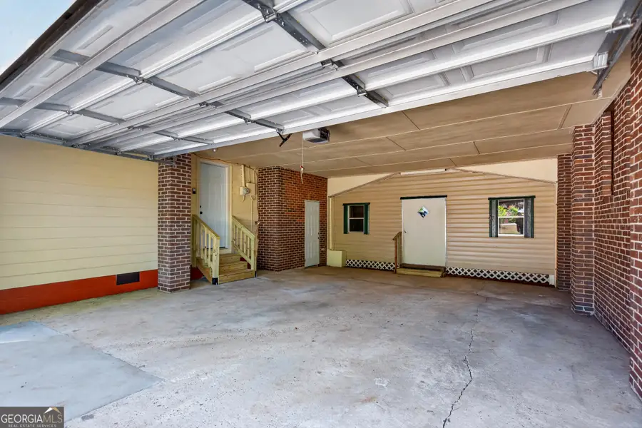 121 N Chilton Crescent, Lagrange, GA 30240 - #3