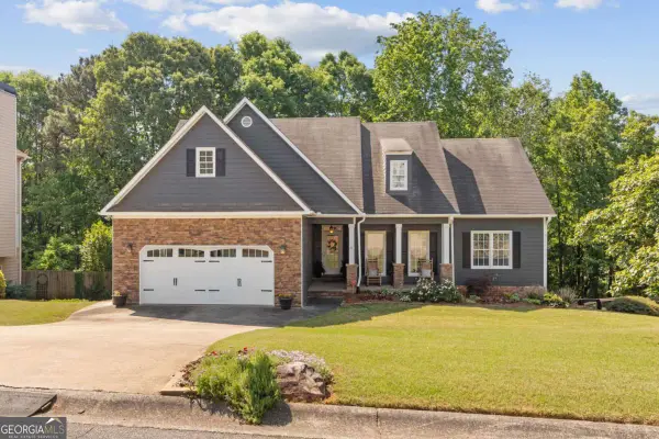1020 Walnut Creek Drive, Woodstock, GA 30188