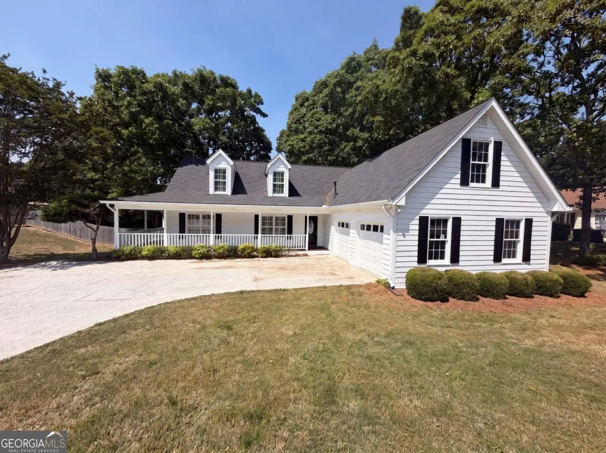 520 Fawn Lane, Loganville, GA 30052 - #1