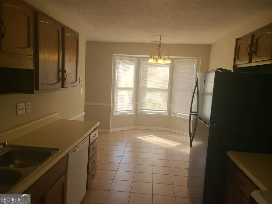 8010 Woodlake Drive, Riverdale, GA 30274 - #3