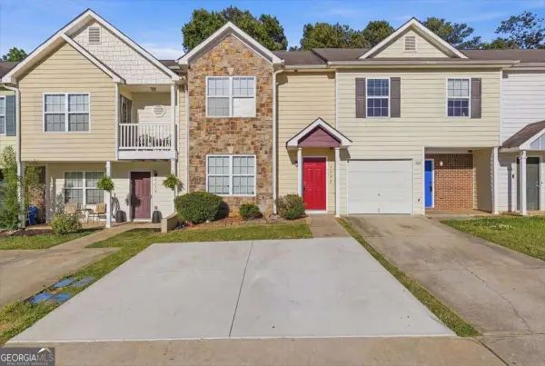 1732 Old Dogwood, Jonesboro, GA 30238