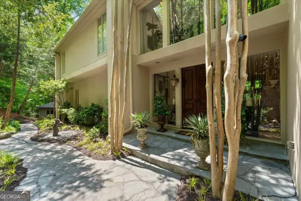 4040 Whitewater Creek Road Nw, Atlanta, GA 30327