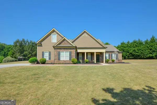 125 Haddonstone Drive, Fayetteville, GA 30215