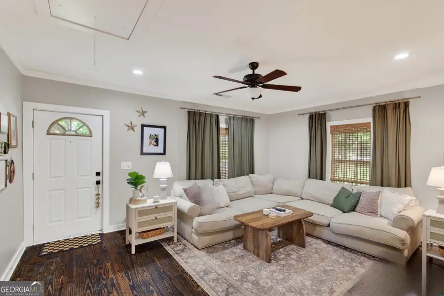 220 Stewart Street, Carrollton, GA 30117 - #3