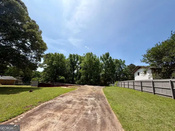 6674 Birch Road, Douglasville, GA 30187