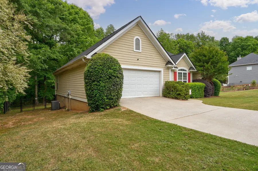 318 E Creek Bend, Athens, GA 30605 - #3