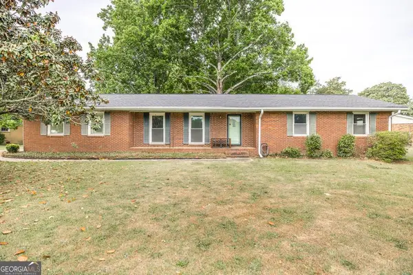 105 Auburn Dr, Warner Robins, GA 31088