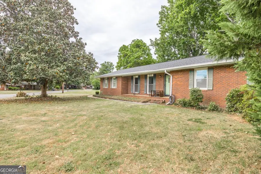 105 Auburn Dr, Warner Robins, GA 31088 - #3