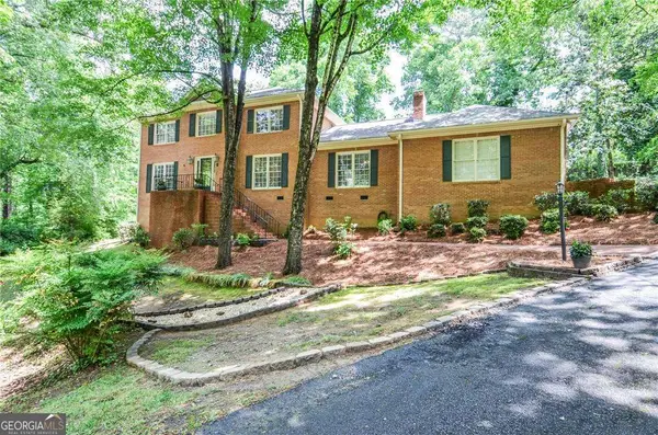 2144 Masonwood Circle, Snellville, GA 30078