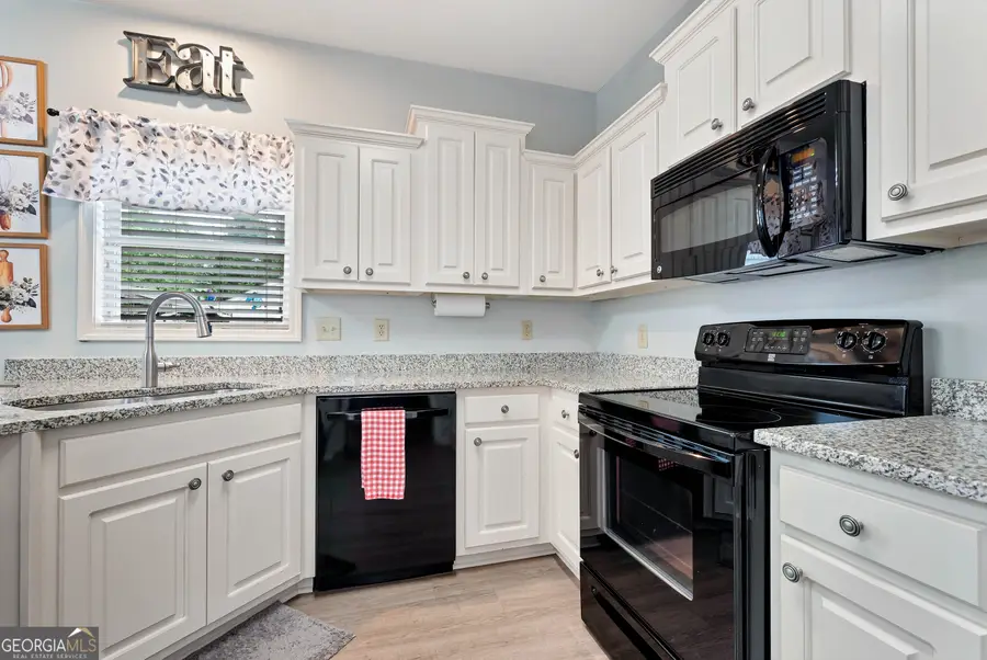 1424 Silvergate Way, Winder, GA 30680 - #3