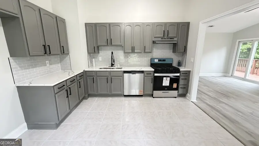 733 Inland Way, Lilburn, GA 30047 - #2