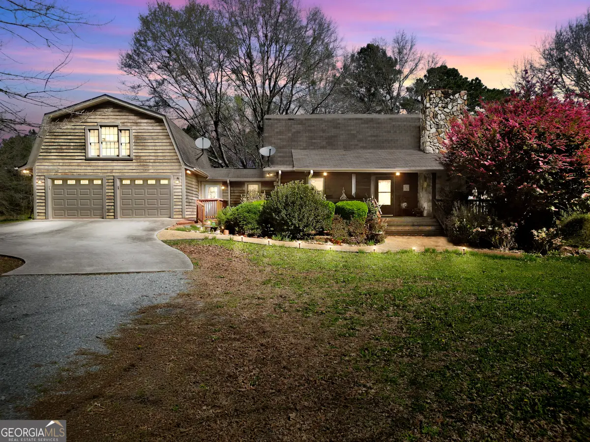 330 Country Kitchen Road, Barnesville, GA 30204 - #1