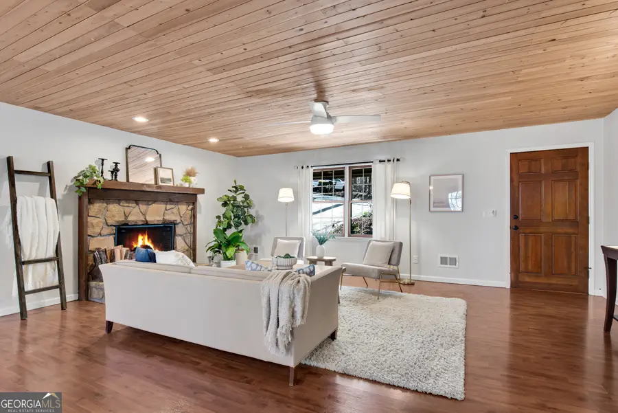126 East Lake Drive, Roswell, GA 30075 - #3