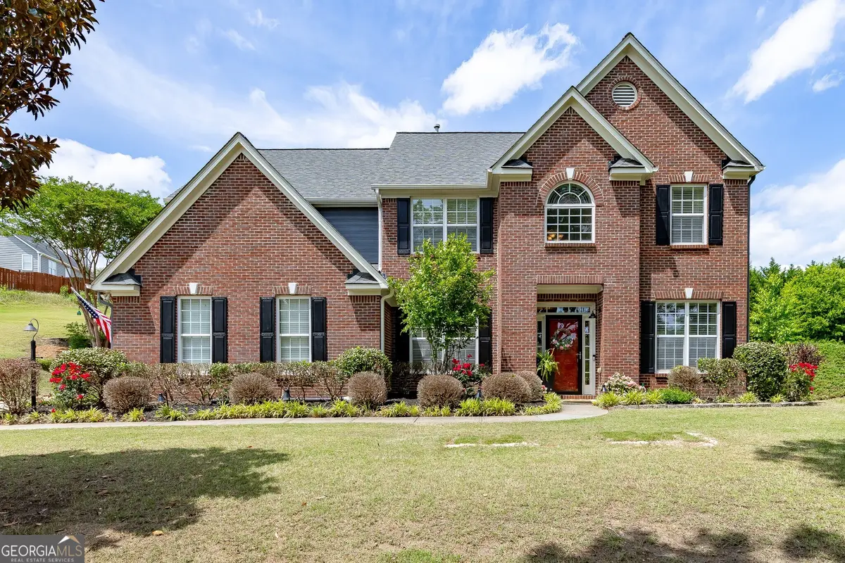 933 Cruce Lake Drive, Hoschton, GA 30548 - #1