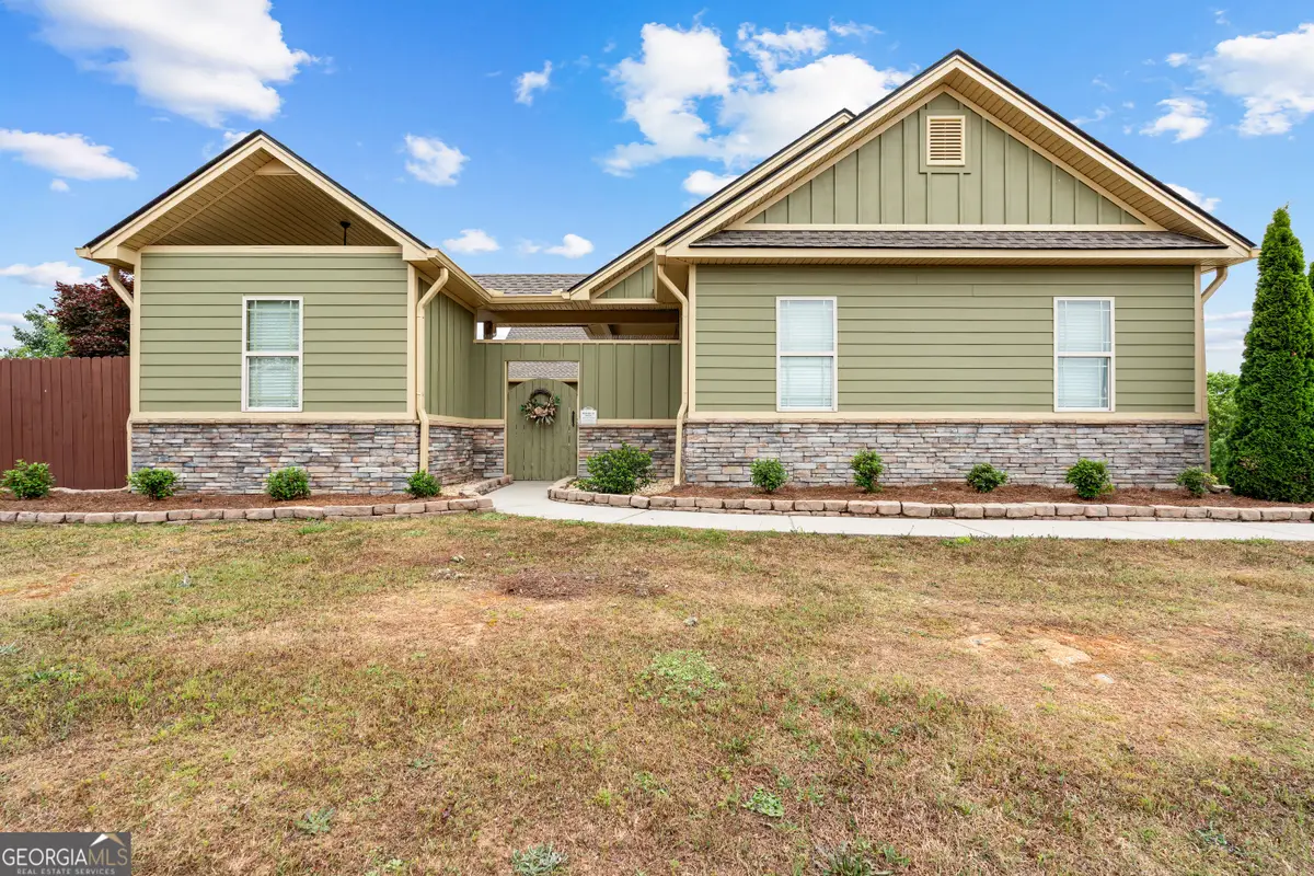 104 Field Dr, Hogansville, GA 30230 - #1