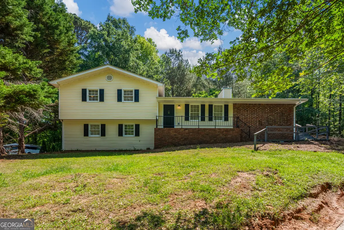 134 N Lake Drive, Lagrange, GA 30240 - #1