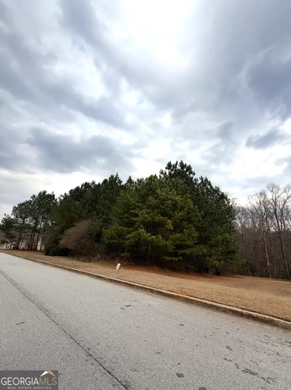 200 Johns Creek Lane, Stockbridge, GA 30281