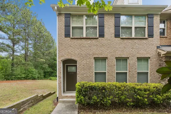 2250 Whiteoak Drive Se, Smyrna, GA 30080