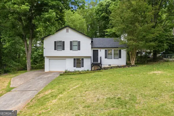 40 Hickory Lane, Dallas, GA 30132