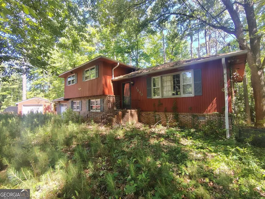 1300 Lancelot Lane, Macon, GA 31220 - #3