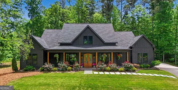 1820 Austin Bridge Road, Douglasville, GA 30134