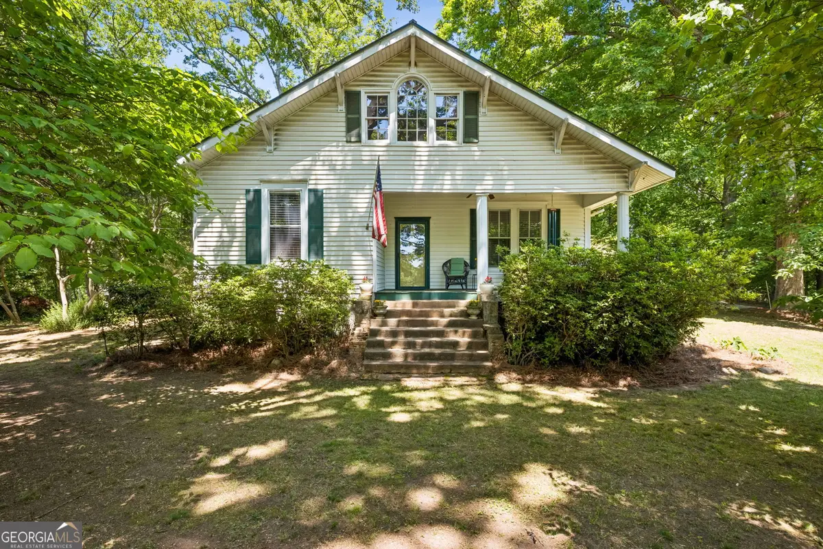 329 Gilbert Road, Jefferson, GA 30549 - #1