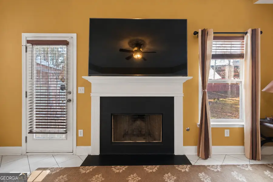 250 Windsor Way, Fairburn, GA 30213 - #3
