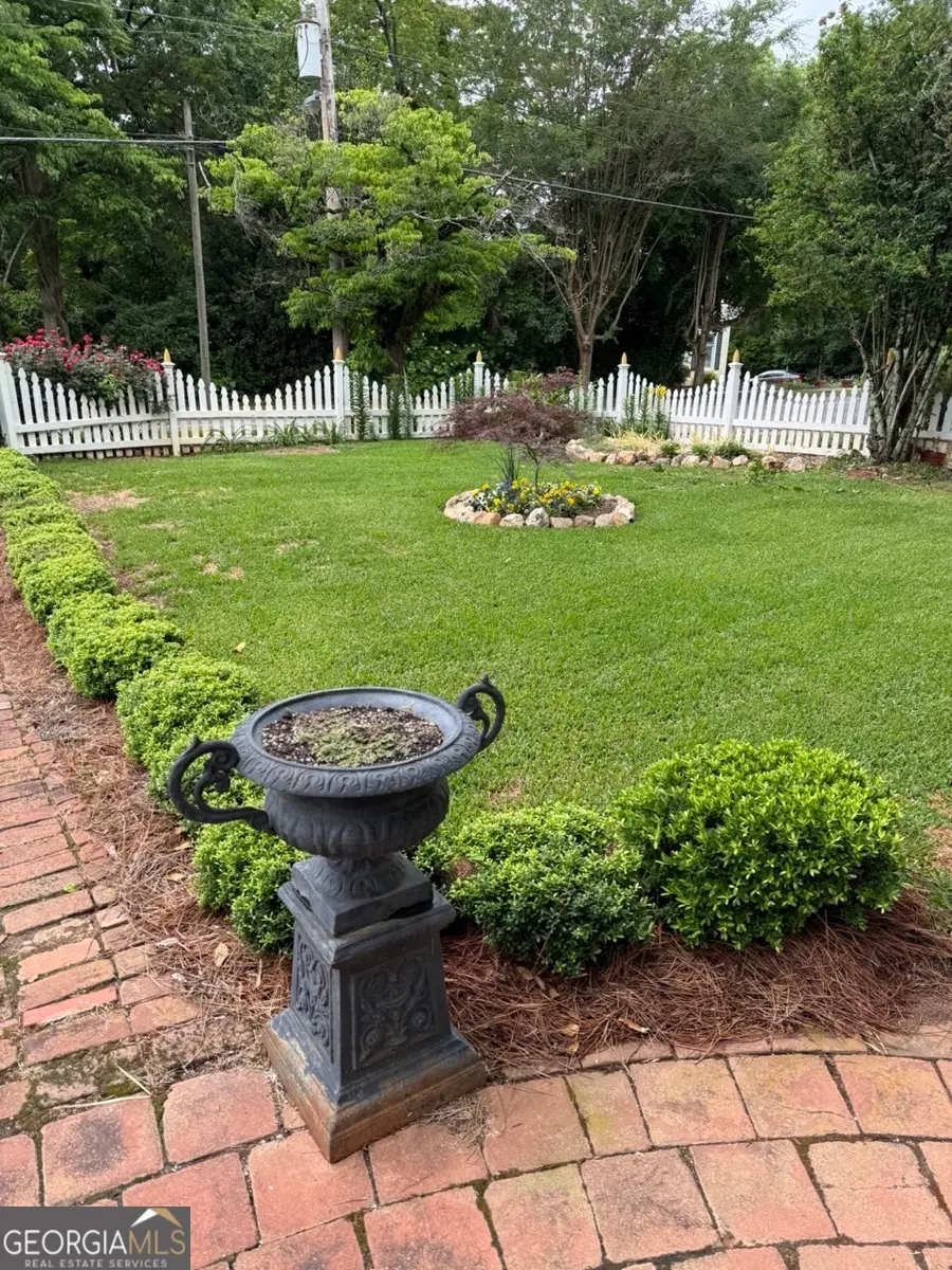 307 N Alexander Avenue, Washington, GA 30673 - #3