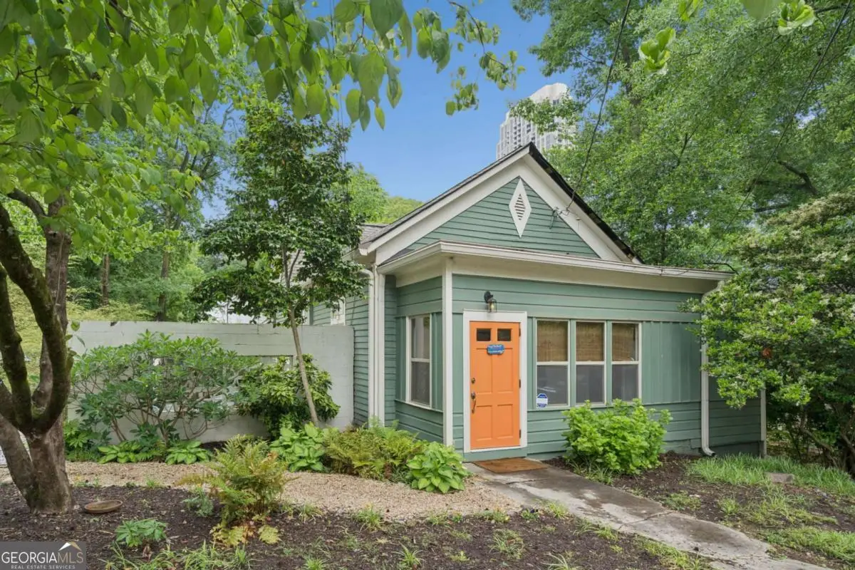 1248 Barnes Street Nw, Atlanta, GA 30318 - #1