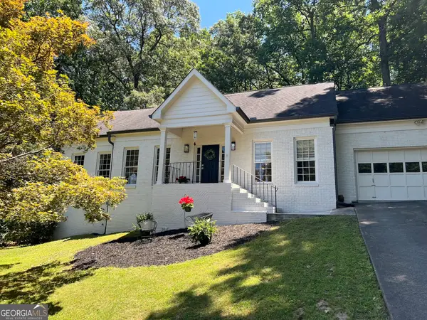 152 Oakwood Hills Drive, Suwanee, GA 30024