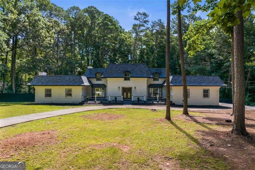 2023 Stoneleigh Drive, Stone Mountain, GA 30087 - #1