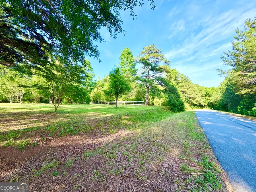 158 Hart Road, Jenkinsburg, GA 30234 - #3