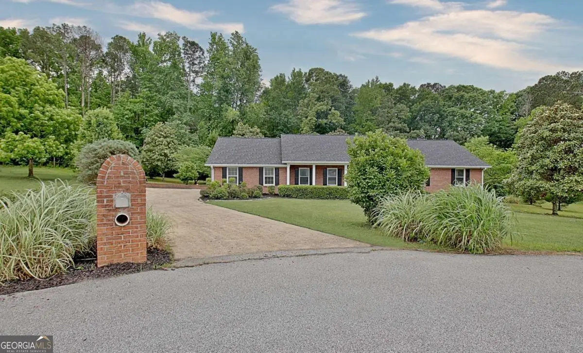 105 Walden Way, Fayetteville, GA 30214 - #1