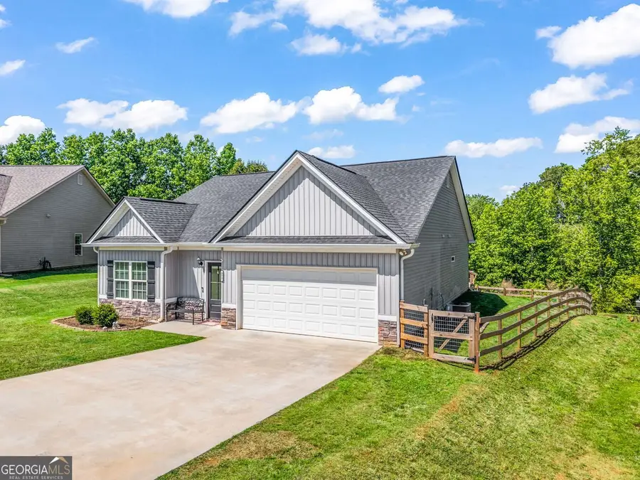 372 Highland Pointe Drive, Alto, GA 30510 - #2