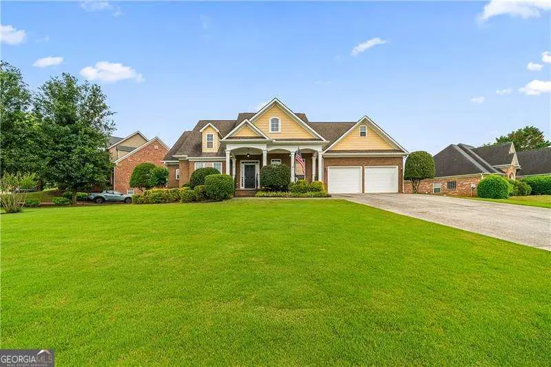 86 Colonial Circle Nw, Cartersville, GA 30120 - #1