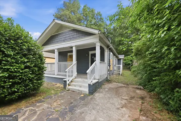 1853 Center Avenue, East Point, GA 30344