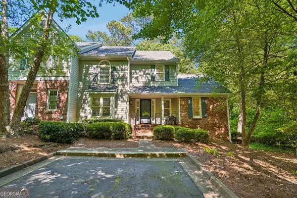 301 River Glen Drive, Roswell, GA 30075