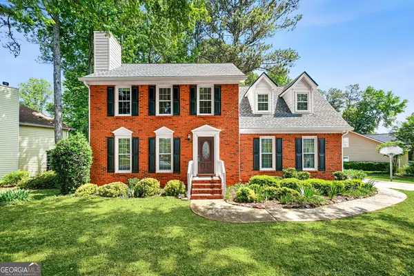 825 Meadowsong Circle, Lawrenceville, GA 30043