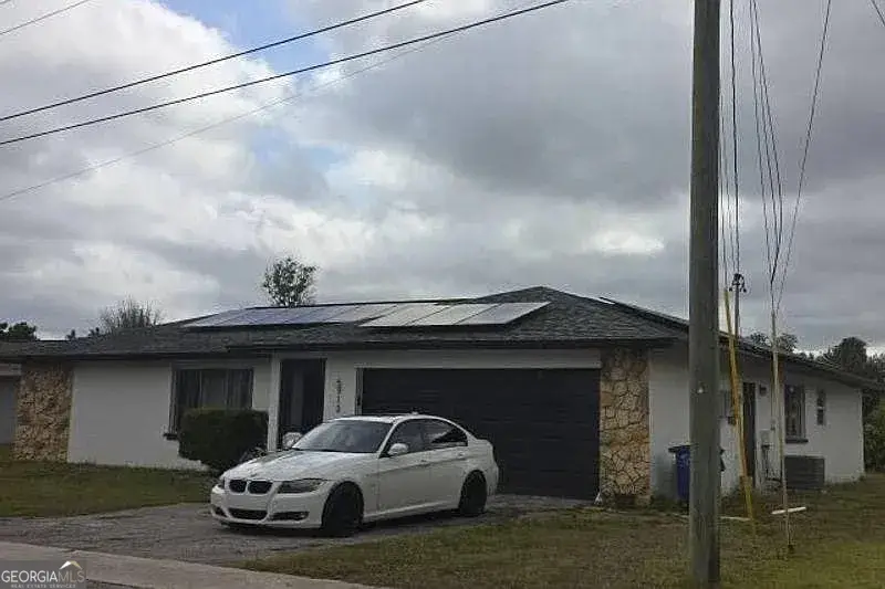 5913 Untermeyer Court, North Fort Myers, FL 33903 - #2