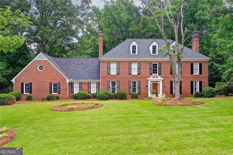 625 River Chase Point, Atlanta, GA 30328 - #1