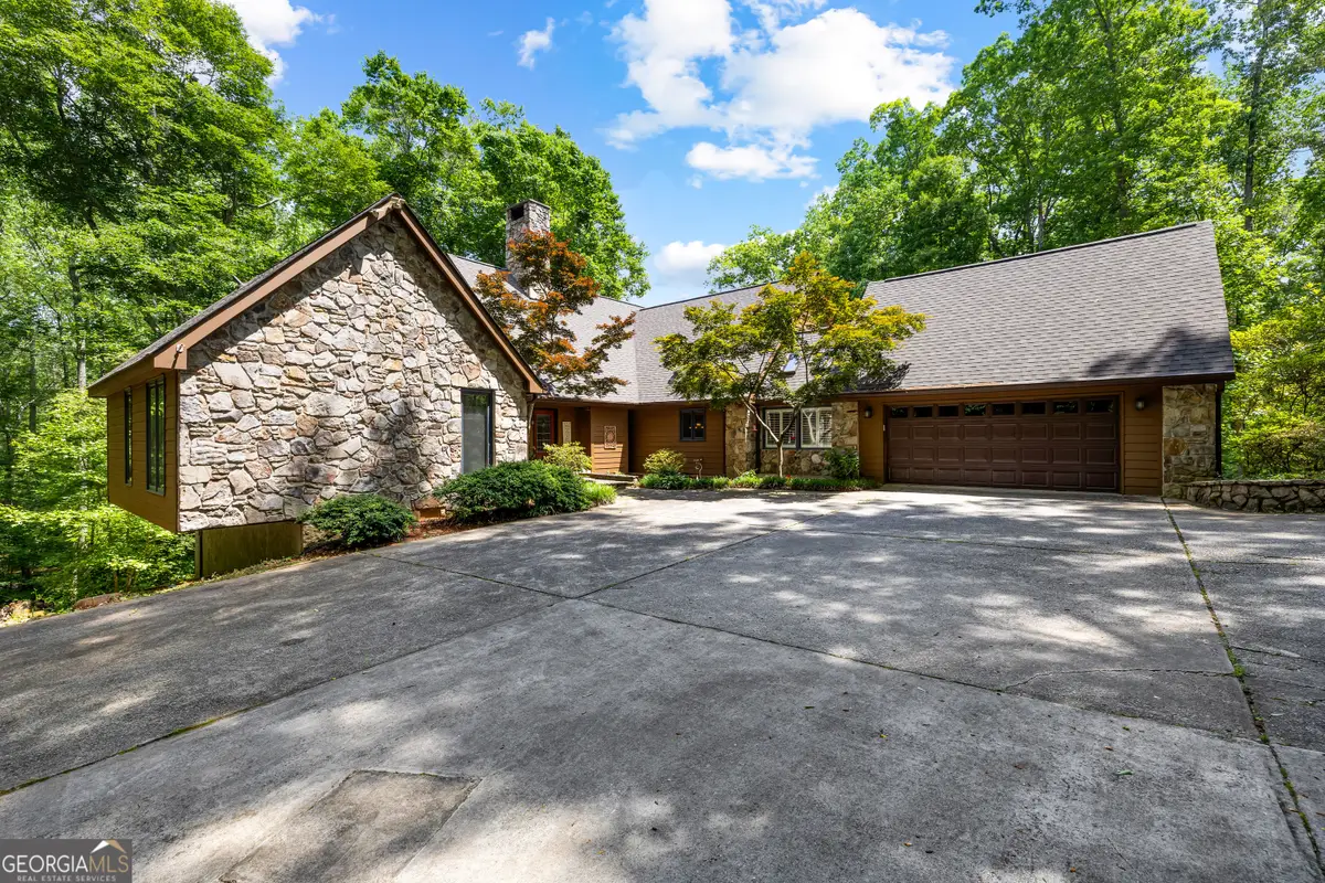 15 Red Bud Trail, Newnan, GA 30263 - #1