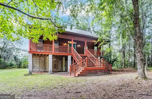 1525 W Black Island Road, Darien, GA 31305