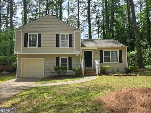 447 Sherwood Circle, Stone Mountain, GA 30087