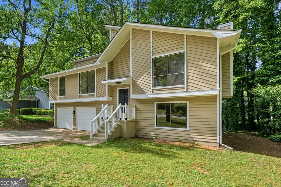 996 Park Forest Trl Nw, Lilburn, GA 30047 - #2