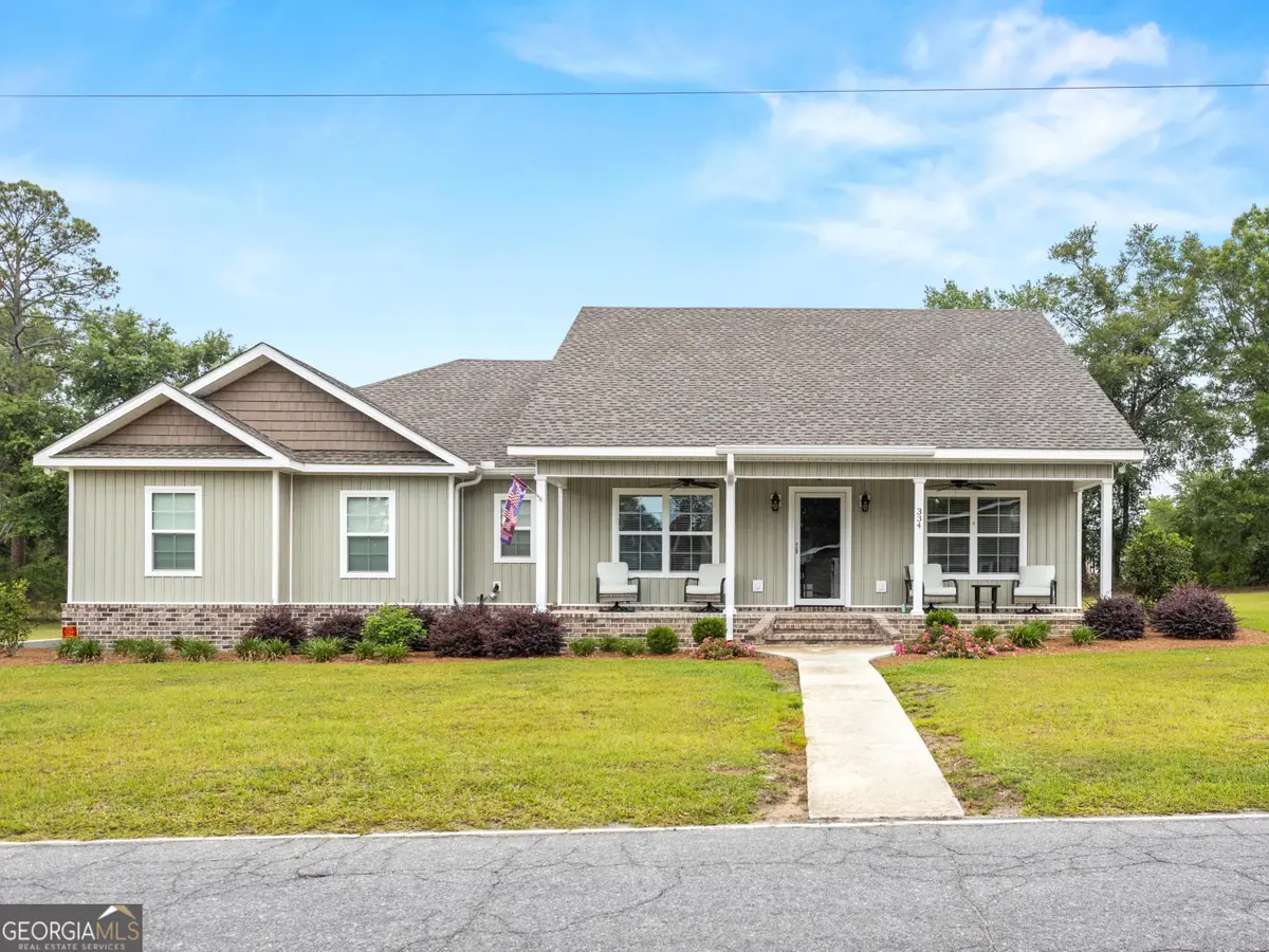 334 W Pine Street, Metter, GA 30439 - #1