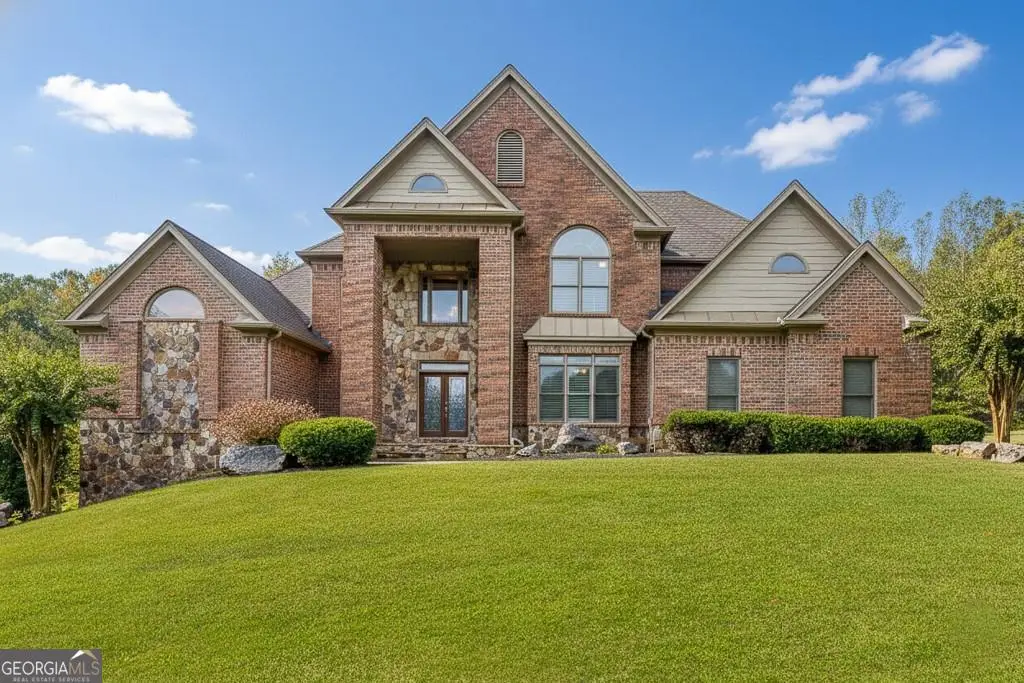 940 Chateau Forest Road, Hoschton, GA 30548 - #1
