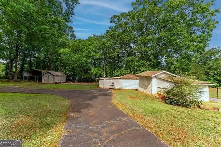 4225 Atlanta Street, Powder Springs, GA 30127 - #3