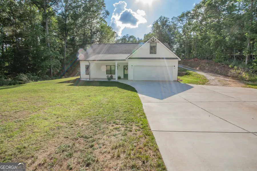 30 West Greenwood Drive, Carrollton, GA 30117 - #3