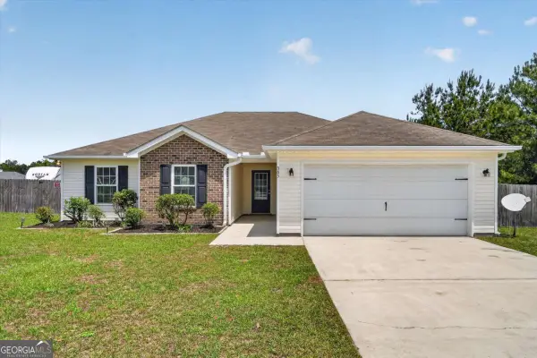 365 Creekside Circle, Ellabell, GA 31308