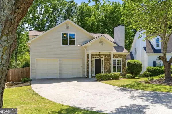 225 Blue Heron Lane, Alpharetta, GA 30009